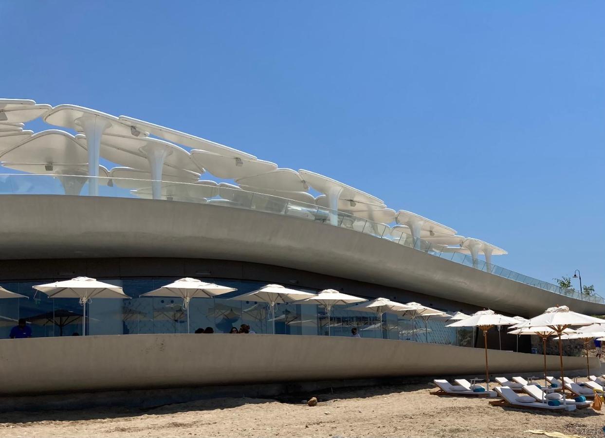Sun Julz Apartments On The Beach Pafos Dış mekan fotoğraf
